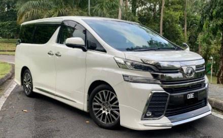 2017 Toyota VELLFIRE 2.5 Z GOLDEN EYES AGH30R (A) - 2
