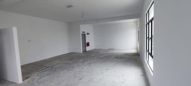HOT LOCATION! END LOT Shop for Rent @ Jasin Botanik Parklands 1