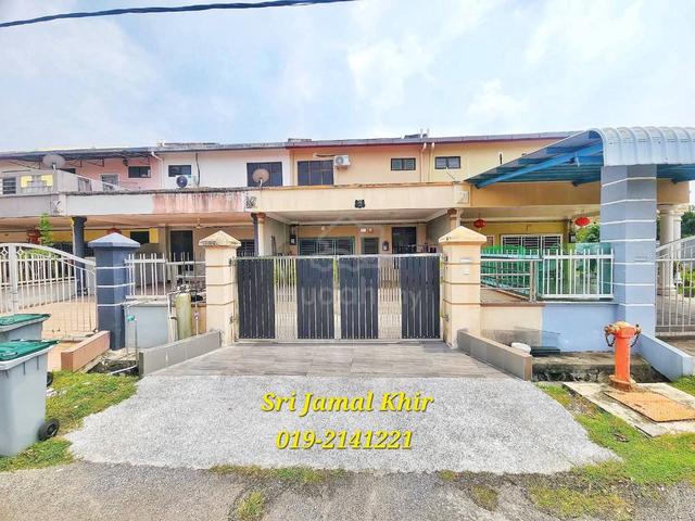 Freehold double storey terrace Taman Desa Puteri Bahau 1