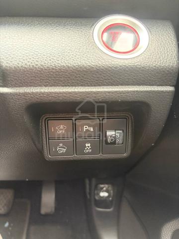 2017 Honda CIVIC 1.8 S i-VTEC (A) L/MILS P/SEAT - 5