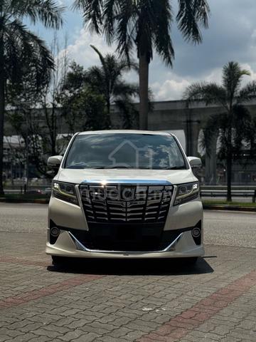2015 Toyota Alphard Executive Lounge 3.5 V6 - 2