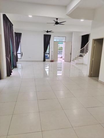 Skudai semi D gated guarded for Sale Nego 1