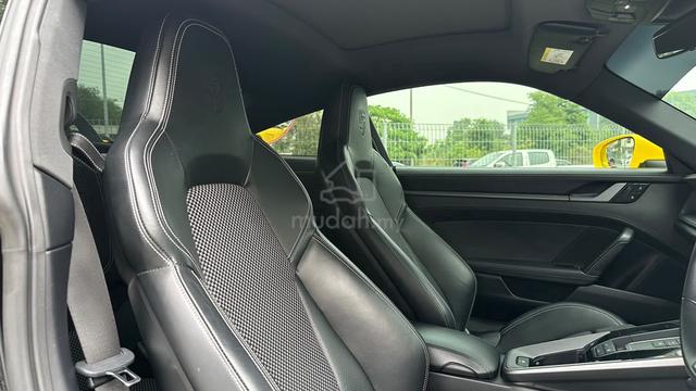 Ori Black 2020 Porsche 911 3.0 CARRERA 4S 992.1 - 3