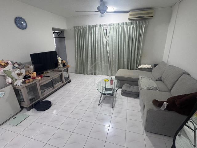 saujana apartment 1