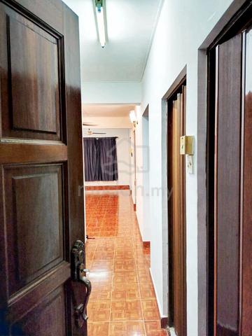 Apartment Idaman 1