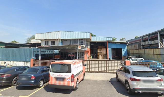 Taman Perindustrian Sungai Buloh 1.5 Storey Factory for Rent 1