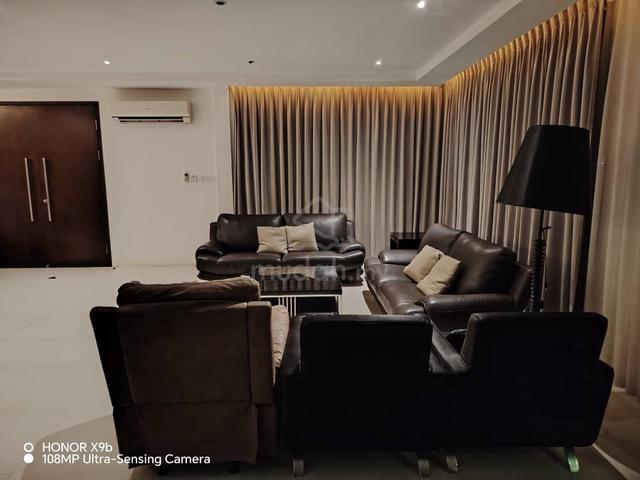 DOUBLE STOREY SEMI DETACHED HOUSE FOR RENT At JALAN KEMPAS JALAN SONG 1