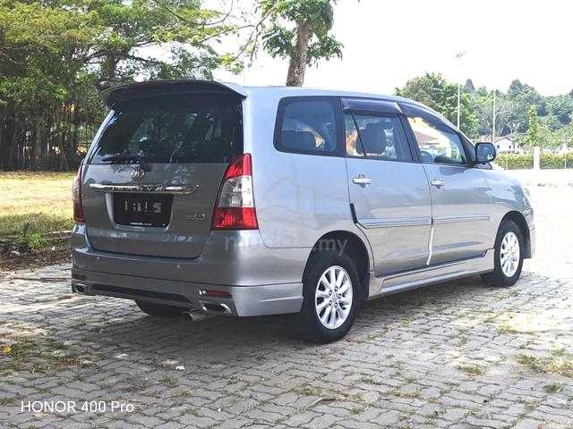 2011 Toyota Innova 2.0G - 5