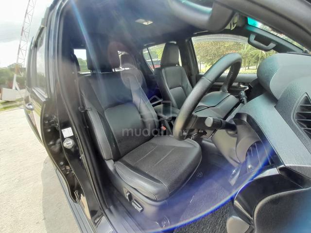 2021 Toyota HILUX DOUBLE CAB 2.8 BLACK EDITION (A) - 5