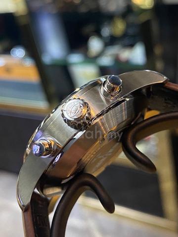 Carousel Image