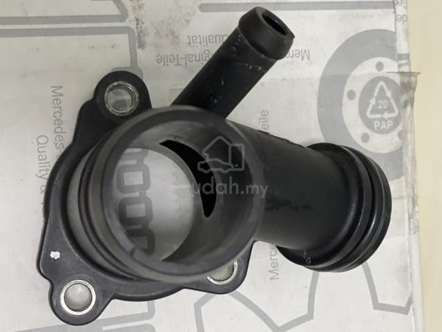 water pump from GLA200 - photo 6 of 6