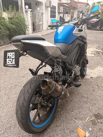 Carousel Image