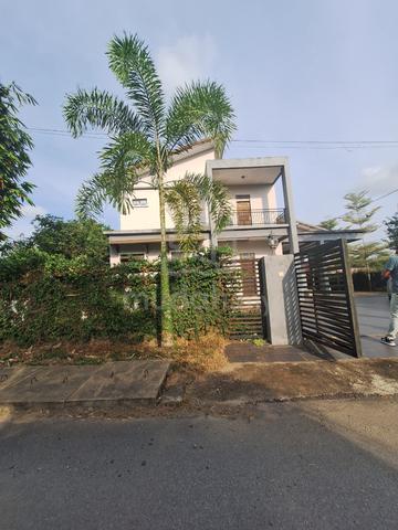 Banglo Durian Burung 1