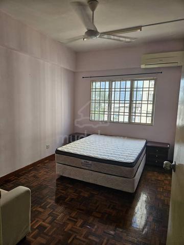 Medan Putra Condominium 5