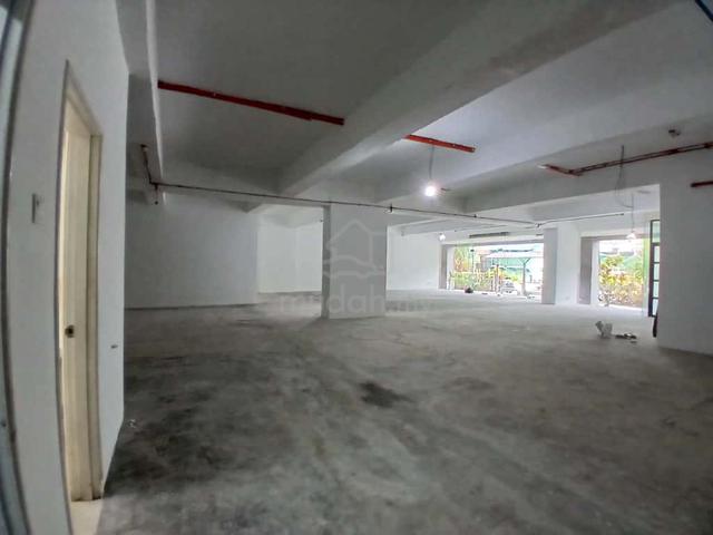 Kuala Lumpur City Centre, off Jalan Sultan Ismail, Wisma Rkt, Retail 1