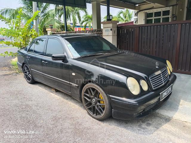 1998 Mercedes Benz E-CLASS 2.0 200 CLASSIC (CBU) - 4