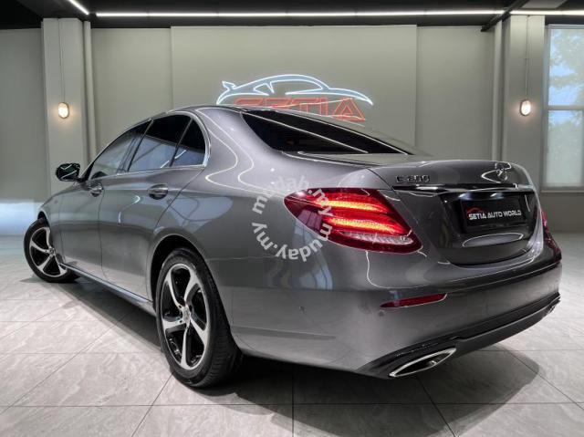 Mercedes Benz E200 2.0 SPORT STYLE 
