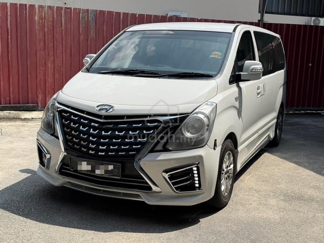 2018 Hyundai GRAND STAREX 2.5 12 SEAT LOAN KEDAI - 3