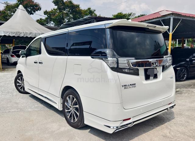 2015 T.VELLFIRE 3.5 EXE lounge boleh loan kedai - 2