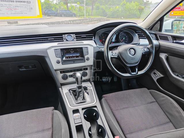2018 Volkswagen PASSAT 1.8 TSI COMFORTLINE (CKD) - 3