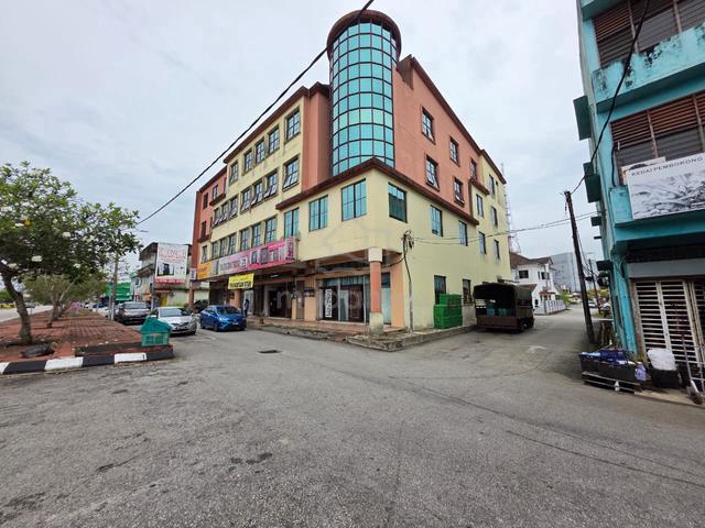 4 Lot Shoplot 3 1/2 Tingkat Jalan Wong Ah Jang 1