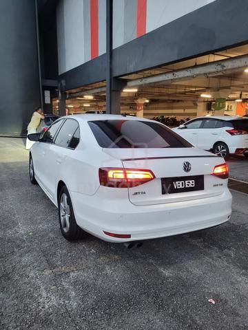 2017 Volkswagen JETTA 1.4 ALLSTAR FACELIFT (A) - 4
