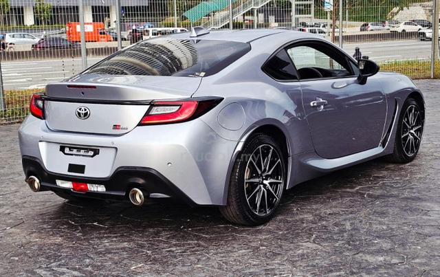 2022 Toyota GR86 2.4 RZ (A) Free 5 YW Now at 135k - 5