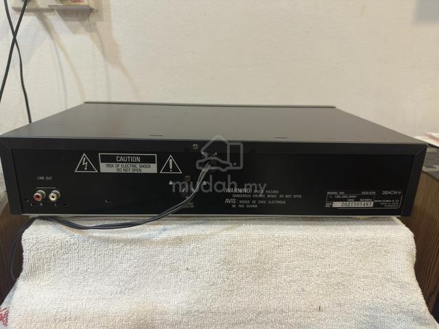 Denon DCD-570 Cd Player - photo 5 of 6