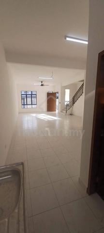 Meridin East Bestari Perdana Family house BELOW MARKET RENTAL 1