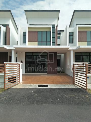 (NEAR KLIA) 2 Storey Saujana KLIA Sepang 1