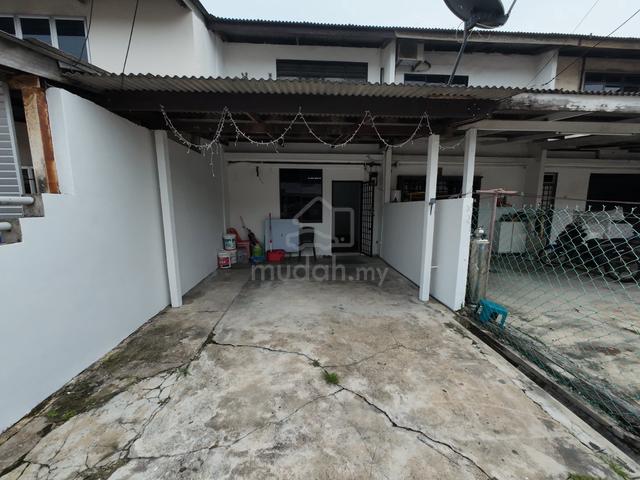 JB RENT |JOHOR JAYA SEROJA |Low Cost LANDED |3Beds GOOD CONDITION RENT 1