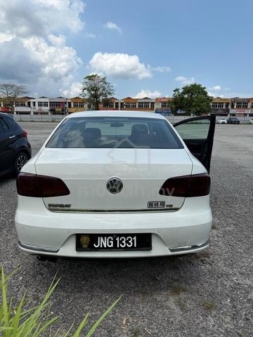 2011 Volkswagen PASSAT 1.8 TSI (CBU) (A) - 2