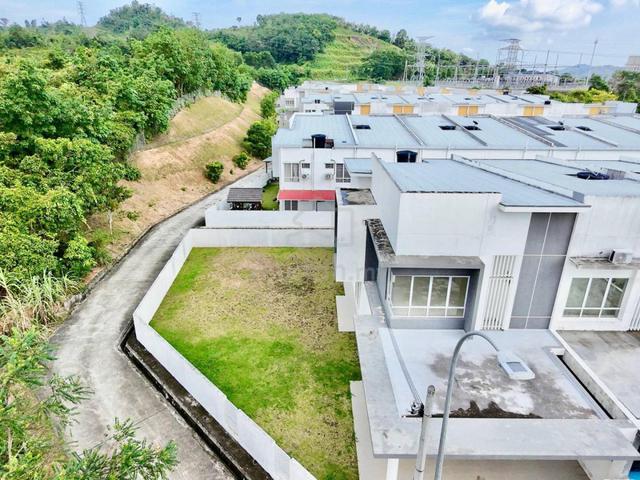CORNER LOT 2 Storey Terrace Suriaman 1, Bandar Sri Sendayan 1