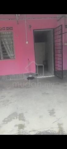 Rumah Studio untuk disewa 1