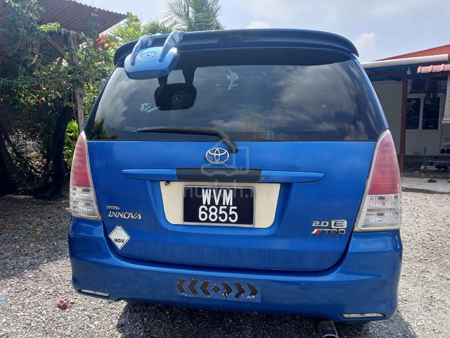 2011 Toyota INNOVA 2.0 E FACELIFT (A) - 3