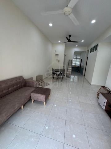 University Green Apartment 1