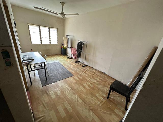 Flat PKNS Seksyen 7 Shah Alam 1