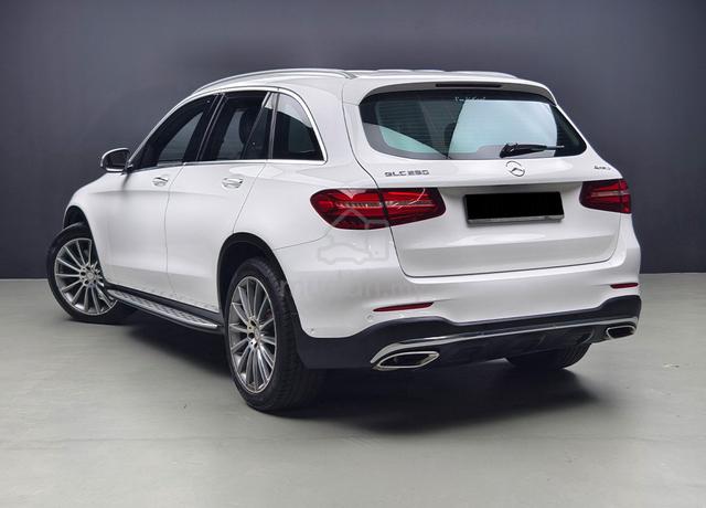X253 2016 Mercedes Benz GLC250 AMG 4MATIC 2.0 SUV - 2