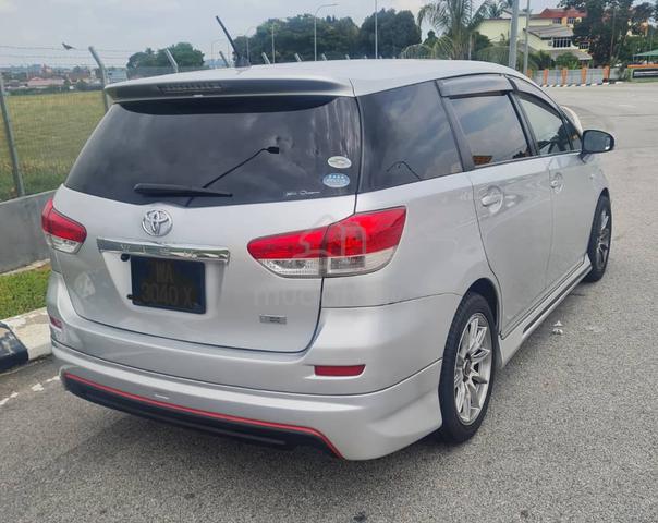 2011 Toyota WISH 1.8 X (A) - 3