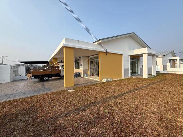 Kulai ioi Bandar putra piccolo Single storey corner house for rent 1