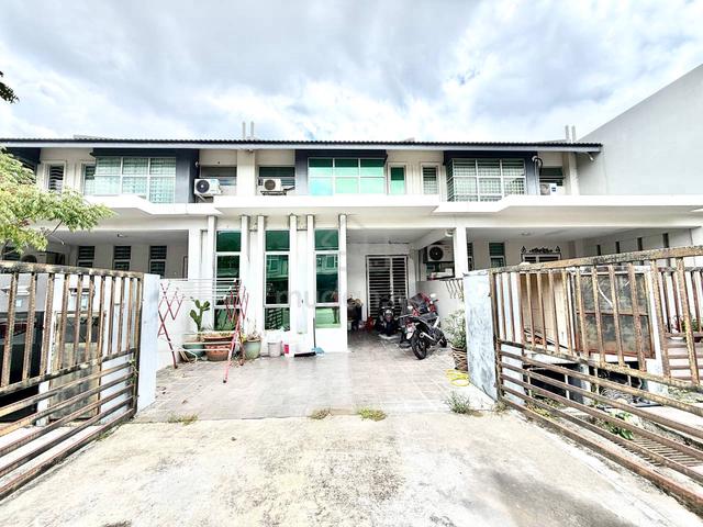 RENOVATED Double Storey Terrace Bangi Avenue 2 FREEHOLD 1