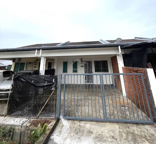 100% LON, Teres Setingkatt, UNI CENTRAL 1