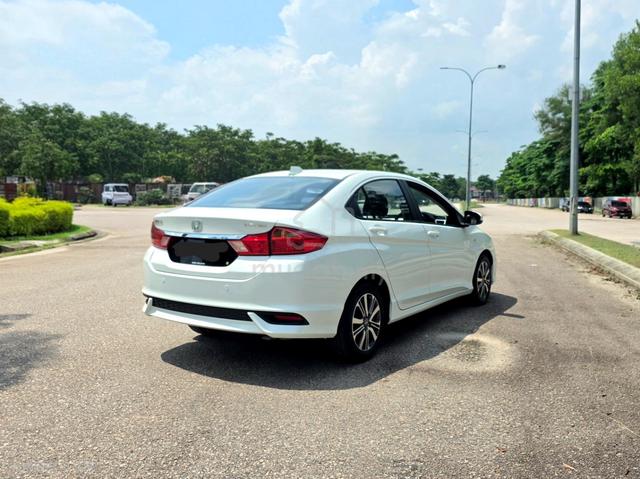 TRUE YEAR 2019 Honda CITY 1.5 E (A)KEYLESS ANDRIOD - 2