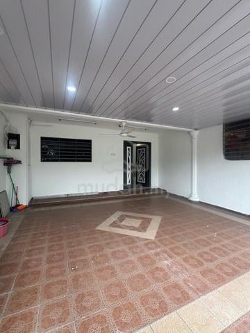 Station 18 / pengkalan pegoh double storey house for rent 4