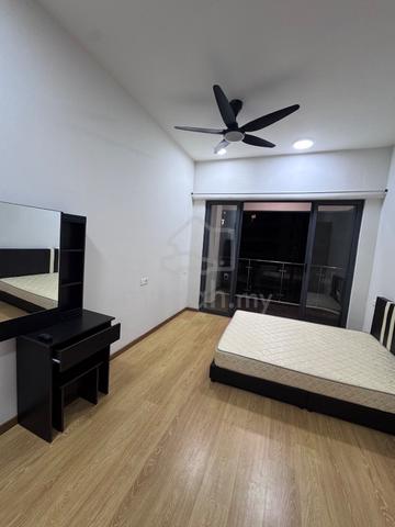 Bay point@Danga bay / Big Master bedroom / Near CIQ / 1