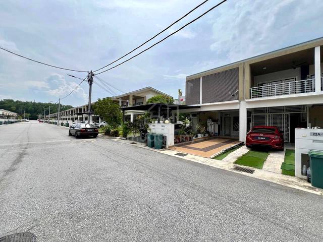 UNIT CANTIK & BOLEH FULL LOAN! RENOVATED|LOWER UNIT Villa Kesuma 1
