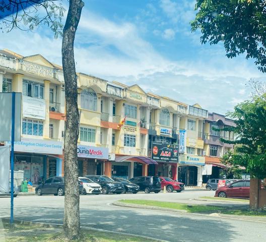 {Office Unit} 2nd FLOOR Office Seksyen 23 Shah Alam 1