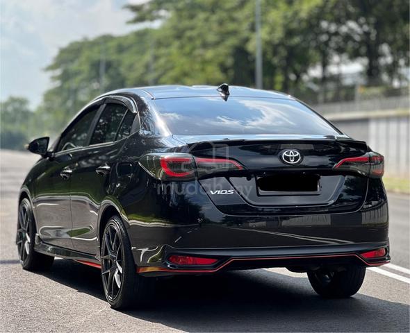 2020 Toyota VIOS 1.5 E MY19 (A) Black Samurai - 3