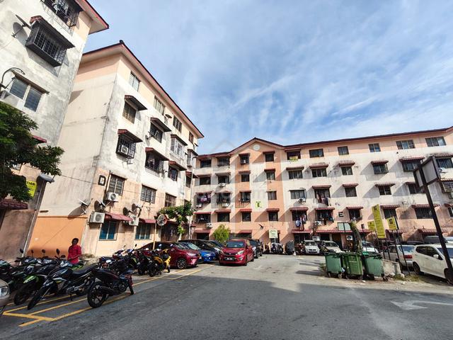 Apartment Idaman 1