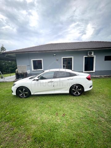 Honda CIVIC 1.5 TC-PREMIUM 2018 (A) DIRECT OWNER - 3